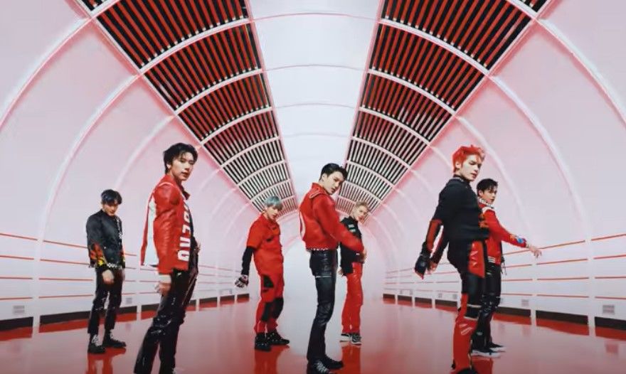 มาแล้ว! มิวสิควิดีโอเพลง 100 จากหนุ่มๆ SuperM | Tadoo
